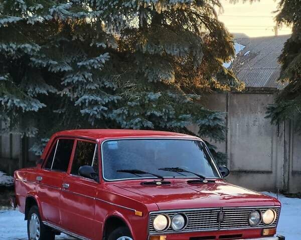 Красный ВАЗ 2103, объемом двигателя 1.6 л и пробегом 200 тыс. км за 570 $, фото 1 на Automoto.ua