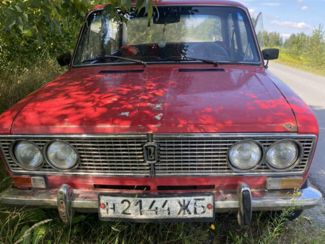 Красный ВАЗ 2103, объемом двигателя 1.6 л и пробегом 686 тыс. км за 345 $, фото 1 на Automoto.ua