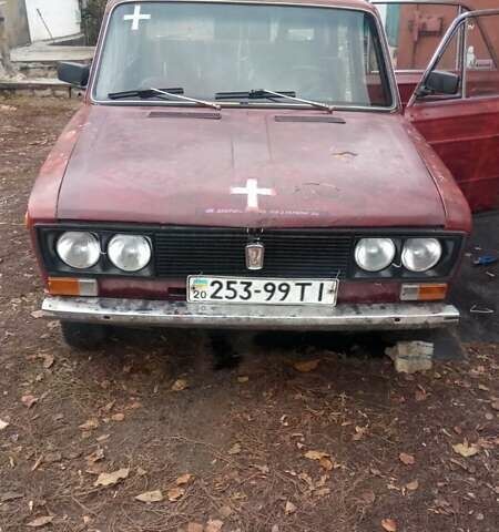 Красный ВАЗ 2103, объемом двигателя 0 л и пробегом 200 тыс. км за 450 $, фото 1 на Automoto.ua