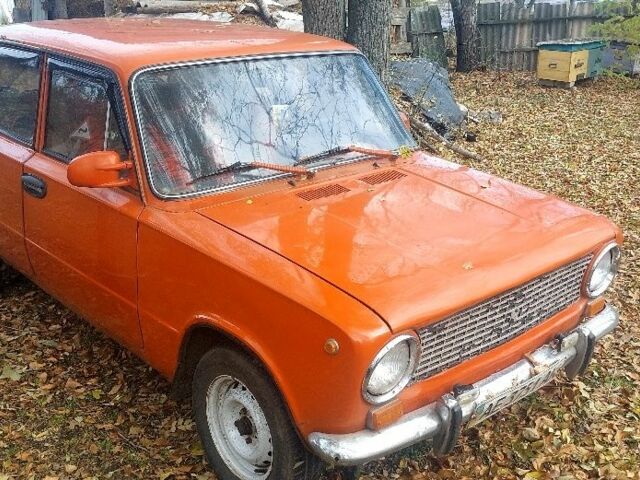 Червоний ВАЗ 2103, об'ємом двигуна 0 л та пробігом 100 тис. км за 668 $, фото 1 на Automoto.ua