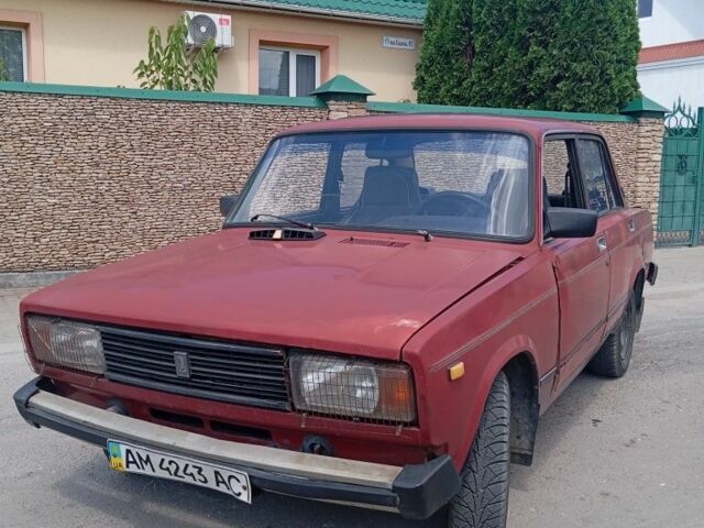 Красный ВАЗ 2103, объемом двигателя 1 л и пробегом 80 тыс. км за 461 $, фото 1 на Automoto.ua