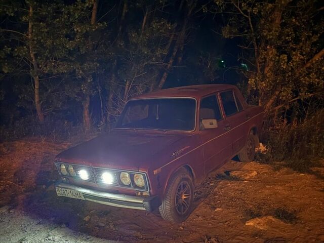 Червоний ВАЗ 2103, об'ємом двигуна 1.3 л та пробігом 111 тис. км за 560 $, фото 1 на Automoto.ua