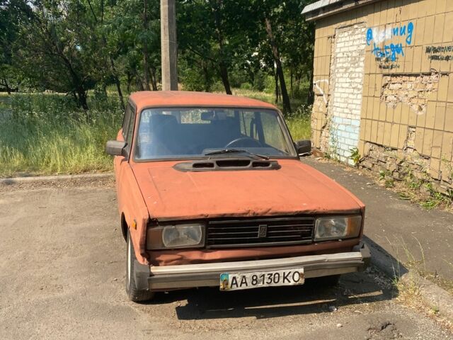 Красный ВАЗ 2103, объемом двигателя 1.5 л и пробегом 200 тыс. км за 344 $, фото 1 на Automoto.ua