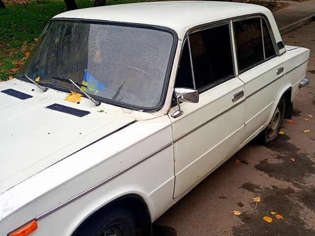 ВАЗ 2103 1982 в Харькове на Automoto.ua ВАЗ 2103, объемом двигателя 1.3 л и пробегом 200 тыс. км за 300 $, фото 1 на Automoto.ua