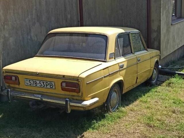 Жовтий ВАЗ 2103, об'ємом двигуна 1.5 л та пробігом 200 тис. км за 450 $, фото 1 на Automoto.ua
