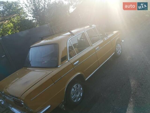 Желтый ВАЗ 2103, объемом двигателя 1.45 л и пробегом 70 тыс. км за 1500 $, фото 1 на Automoto.ua