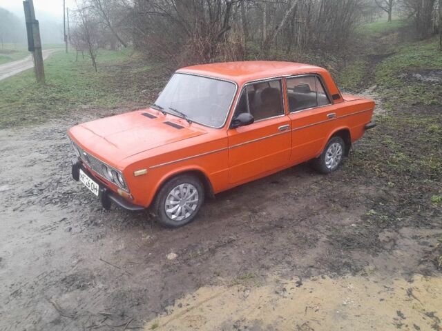 Желтый ВАЗ 2103, объемом двигателя 1 л и пробегом 580 тыс. км за 450 $, фото 1 на Automoto.ua