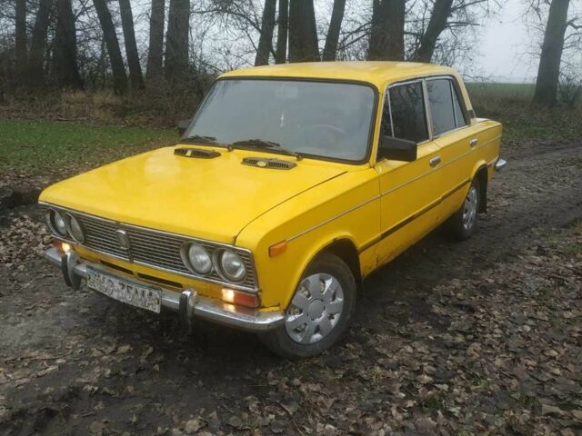 Желтый ВАЗ 2103, объемом двигателя 1 л и пробегом 60 тыс. км за 522 $, фото 1 на Automoto.ua