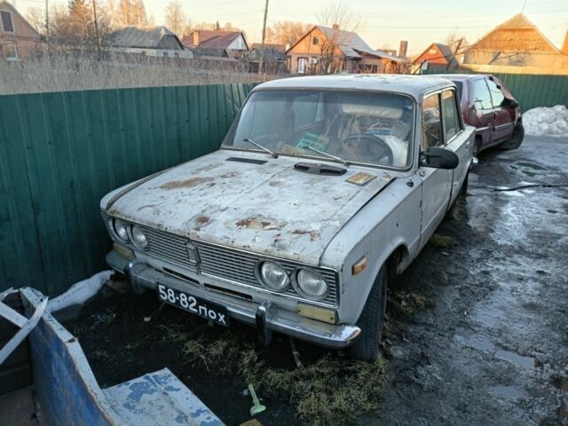 Серый ВАЗ 2103, объемом двигателя 0 л и пробегом 200 тыс. км за 251 $, фото 1 на Automoto.ua
