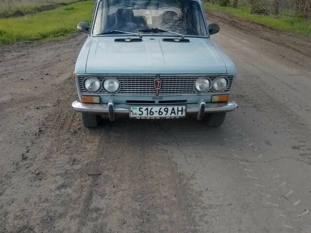 Серый ВАЗ 2103, объемом двигателя 1.5 л и пробегом 200 тыс. км за 570 $, фото 1 на Automoto.ua