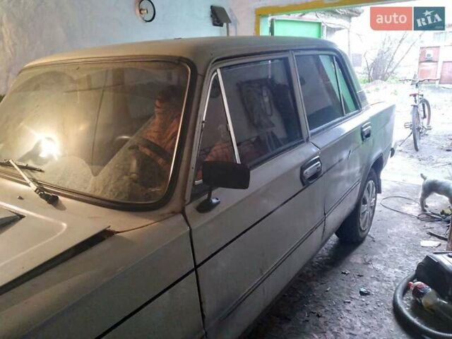 Серый ВАЗ 2103, объемом двигателя 1.5 л и пробегом 400 тыс. км за 1000 $, фото 1 на Automoto.ua