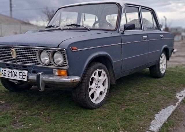 Сірий ВАЗ 2103, об'ємом двигуна 1.5 л та пробігом 86 тис. км за 599 $, фото 1 на Automoto.ua