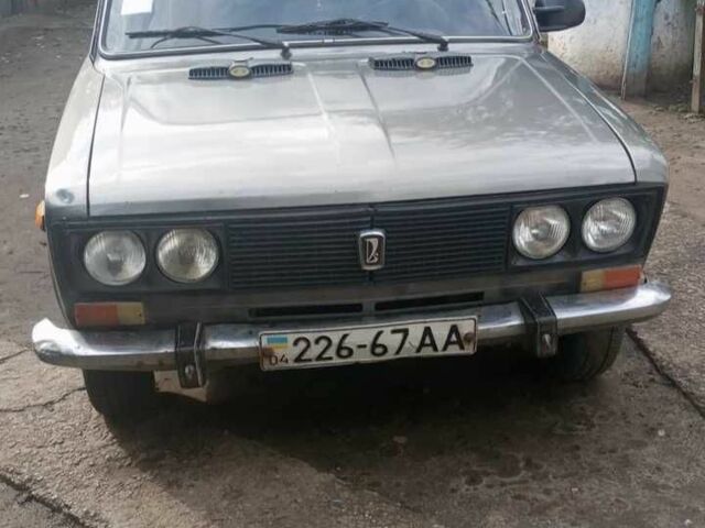 Серый ВАЗ 2103, объемом двигателя 1.3 л и пробегом 349 тыс. км за 685 $, фото 1 на Automoto.ua