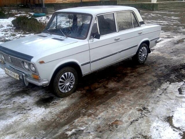 Серый ВАЗ 2103, объемом двигателя 1.5 л и пробегом 238 тыс. км за 600 $, фото 1 на Automoto.ua
