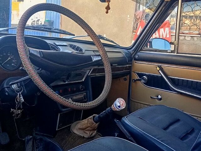 Синій ВАЗ 2103, об'ємом двигуна 1.3 л та пробігом 100 тис. км за 600 $, фото 1 на Automoto.ua