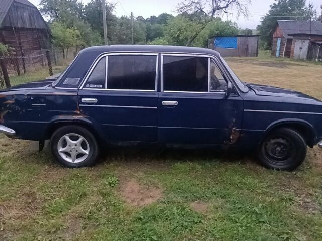 Синий ВАЗ 2103, объемом двигателя 0 л и пробегом 40 тыс. км за 302 $, фото 1 на Automoto.ua