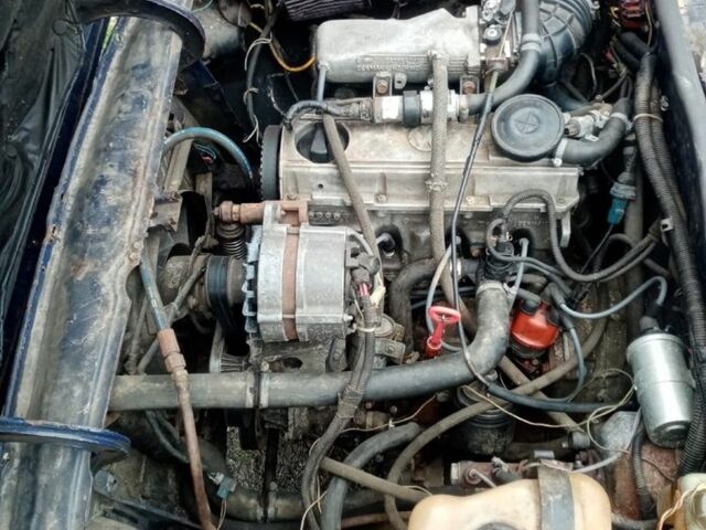 Синий ВАЗ 2103, объемом двигателя 2 л и пробегом 2 тыс. км за 800 $, фото 1 на Automoto.ua