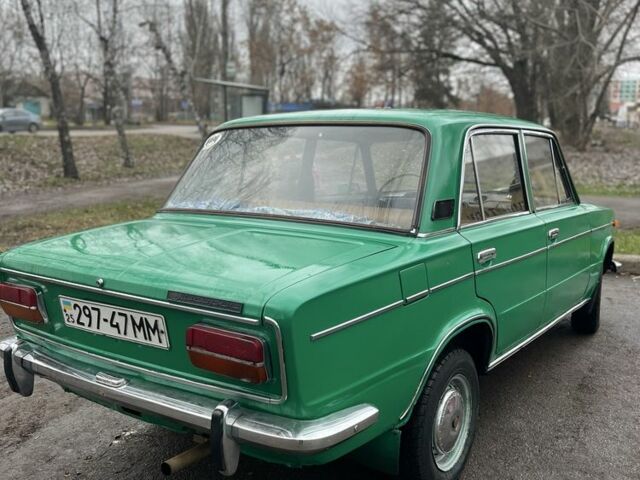 Зелений ВАЗ 2103, об'ємом двигуна 1.5 л та пробігом 3 тис. км за 1000 $, фото 1 на Automoto.ua
