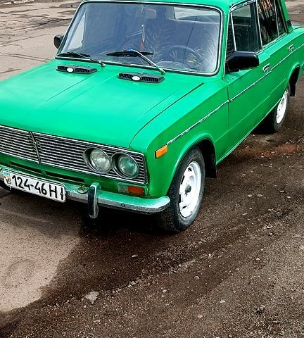Зеленый ВАЗ 2103, объемом двигателя 13 л и пробегом 200 тыс. км за 500 $, фото 1 на Automoto.ua
