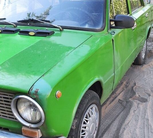 Зеленый ВАЗ 2103, объемом двигателя 0 л и пробегом 10 тыс. км за 360 $, фото 1 на Automoto.ua