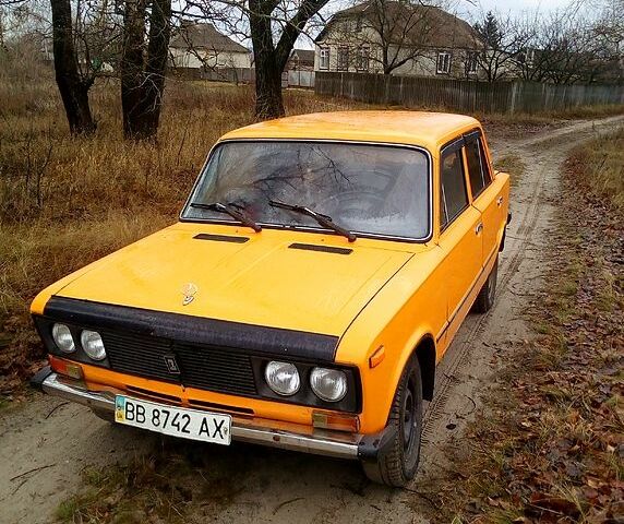 Оранжевый ВАЗ 2103, объемом двигателя 1.5 л и пробегом 111 тыс. км за 460 $, фото 1 на Automoto.ua