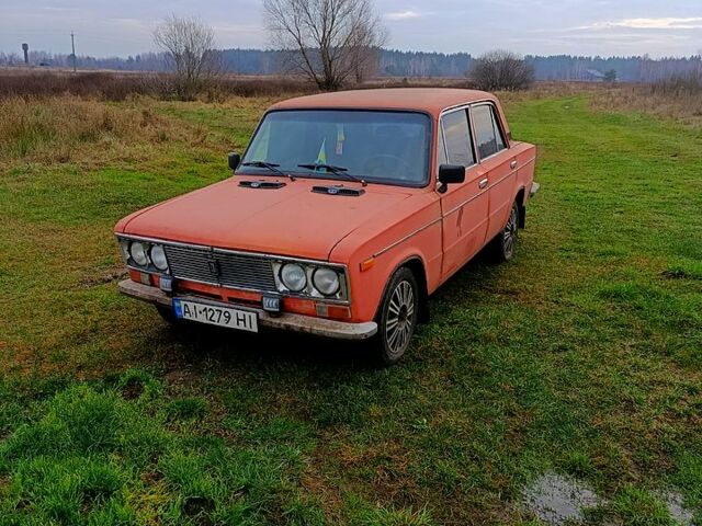 Оранжевый ВАЗ 2103, объемом двигателя 1.5 л и пробегом 180 тыс. км за 700 $, фото 1 на Automoto.ua