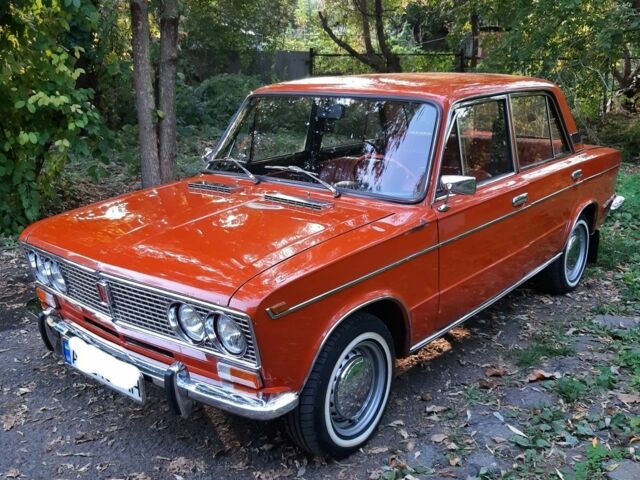 Помаранчевий ВАЗ 2103, об'ємом двигуна 1.5 л та пробігом 82 тис. км за 3500 $, фото 1 на Automoto.ua