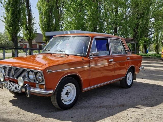 Оранжевый ВАЗ 2103, объемом двигателя 3 л и пробегом 80 тыс. км за 1300 $, фото 1 на Automoto.ua