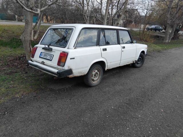 Белый ВАЗ 2104, объемом двигателя 1.5 л и пробегом 200 тыс. км за 650 $, фото 1 на Automoto.ua