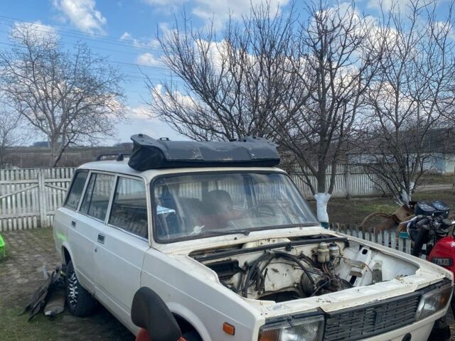 Белый ВАЗ 2104, объемом двигателя 0 л и пробегом 20 тыс. км за 384 $, фото 1 на Automoto.ua