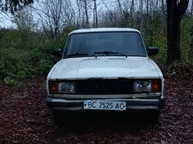 Белый ВАЗ 2104, объемом двигателя 1 л и пробегом 87 тыс. км за 310 $, фото 1 на Automoto.ua