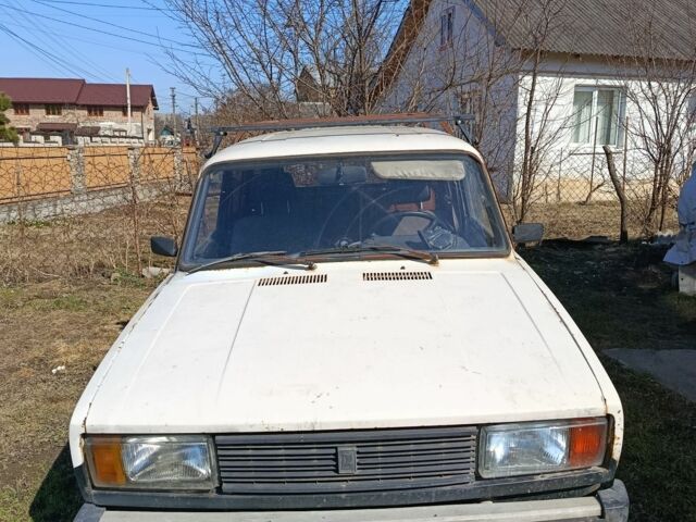 Белый ВАЗ 2104, объемом двигателя 0 л и пробегом 320 тыс. км за 400 $, фото 1 на Automoto.ua