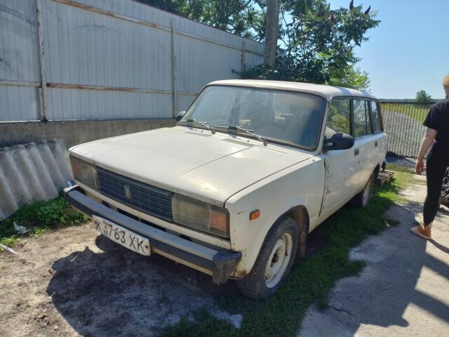 Белый ВАЗ 2104, объемом двигателя 1.5 л и пробегом 120 тыс. км за 286 $, фото 1 на Automoto.ua