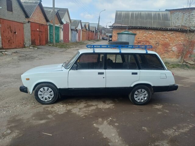 Білий ВАЗ 2104, об'ємом двигуна 1.5 л та пробігом 300 тис. км за 600 $, фото 1 на Automoto.ua