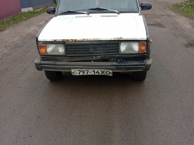 Белый ВАЗ 2104, объемом двигателя 1.5 л и пробегом 100 тыс. км за 346 $, фото 1 на Automoto.ua