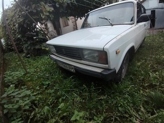 Белый ВАЗ 2104, объемом двигателя 0 л и пробегом 300 тыс. км за 700 $, фото 1 на Automoto.ua