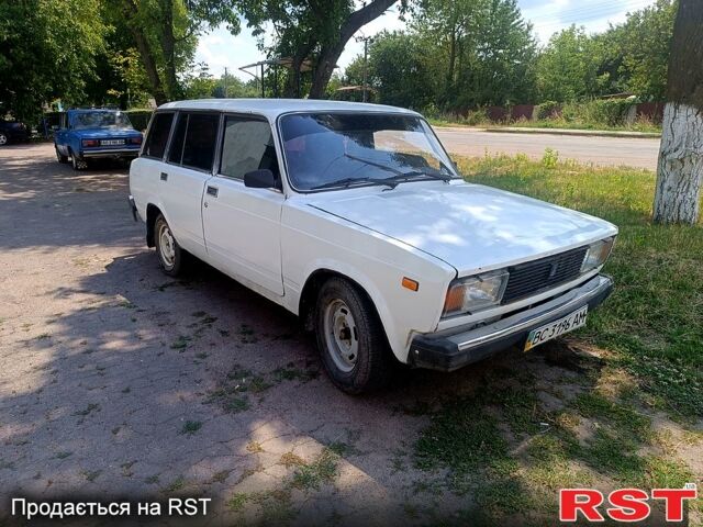 Белый ВАЗ 2104, объемом двигателя 1.6 л и пробегом 150 тыс. км за 850 $, фото 1 на Automoto.ua