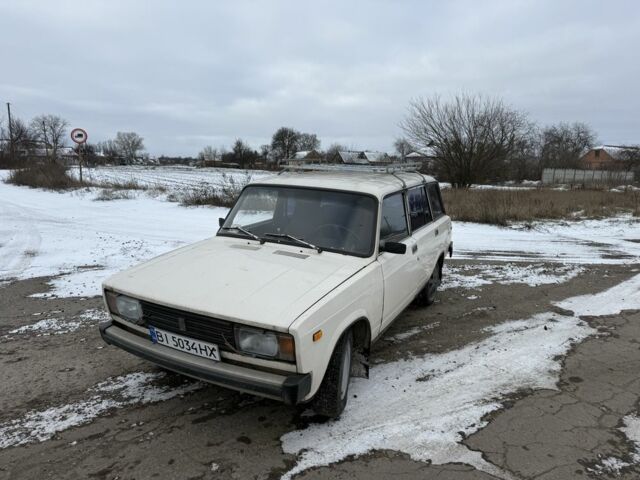 Белый ВАЗ 2104, объемом двигателя 1.5 л и пробегом 200 тыс. км за 1000 $, фото 1 на Automoto.ua