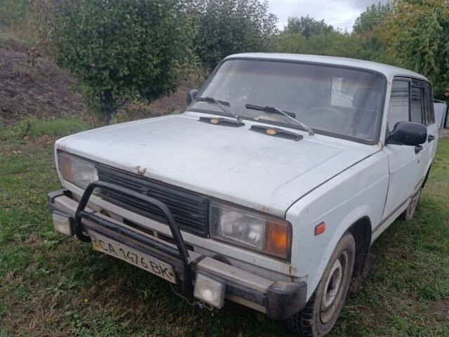 Белый ВАЗ 2104, объемом двигателя 1.3 л и пробегом 100 тыс. км за 600 $, фото 1 на Automoto.ua