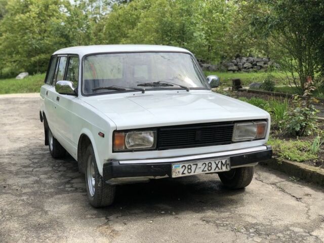 Белый ВАЗ 2104, объемом двигателя 0 л и пробегом 256 тыс. км за 552 $, фото 1 на Automoto.ua