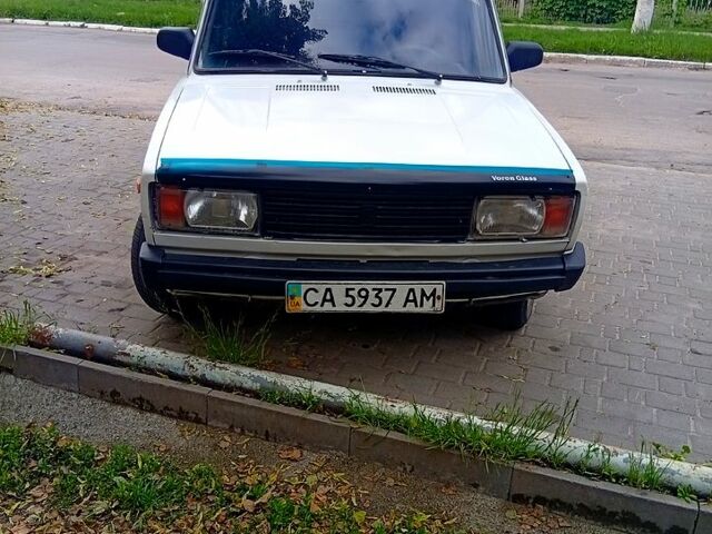 Белый ВАЗ 2104, объемом двигателя 1.5 л и пробегом 300 тыс. км за 700 $, фото 1 на Automoto.ua