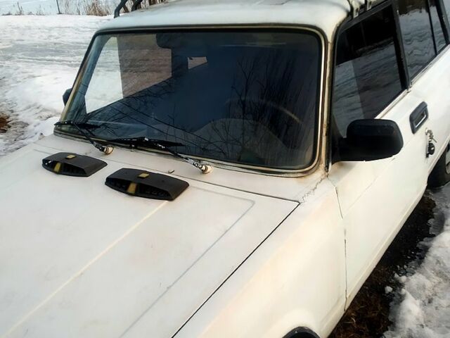 Белый ВАЗ 2104, объемом двигателя 1.5 л и пробегом 74 тыс. км за 1000 $, фото 1 на Automoto.ua