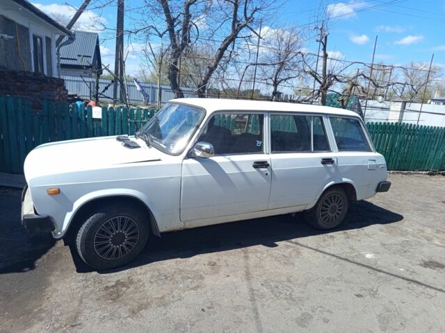 Белый ВАЗ 2104, объемом двигателя 1.3 л и пробегом 23 тыс. км за 602 $, фото 1 на Automoto.ua