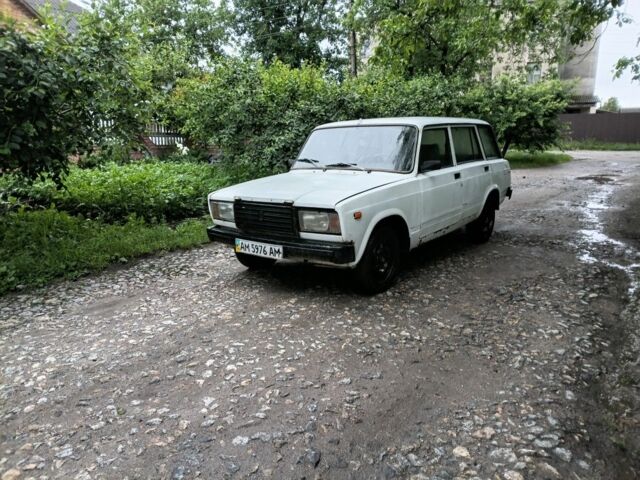Белый ВАЗ 2104, объемом двигателя 1.3 л и пробегом 60 тыс. км за 380 $, фото 1 на Automoto.ua