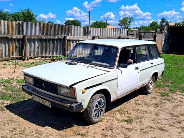 Білий ВАЗ 2104, об'ємом двигуна 1.5 л та пробігом 350 тис. км за 560 $, фото 1 на Automoto.ua