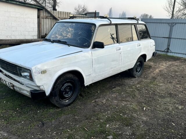 Белый ВАЗ 2104, объемом двигателя 3 л и пробегом 9 тыс. км за 542 $, фото 1 на Automoto.ua