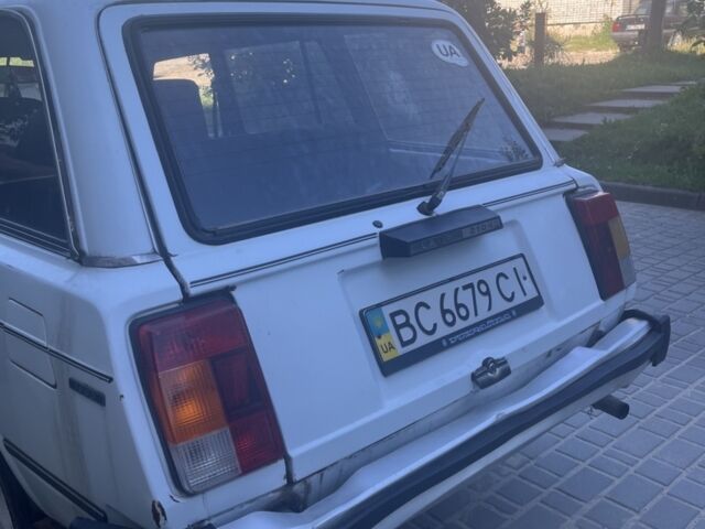 Белый ВАЗ 2104, объемом двигателя 0 л и пробегом 300 тыс. км за 700 $, фото 1 на Automoto.ua