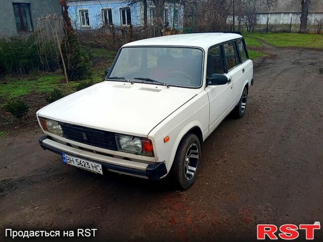 Белый ВАЗ 2104, объемом двигателя 1.5 л и пробегом 110 тыс. км за 1400 $, фото 1 на Automoto.ua