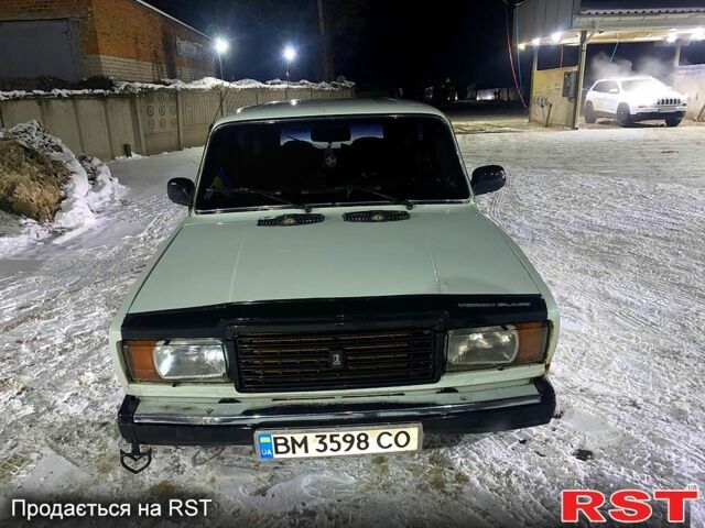 Белый ВАЗ 2104, объемом двигателя 1.5 л и пробегом 100 тыс. км за 1020 $, фото 1 на Automoto.ua