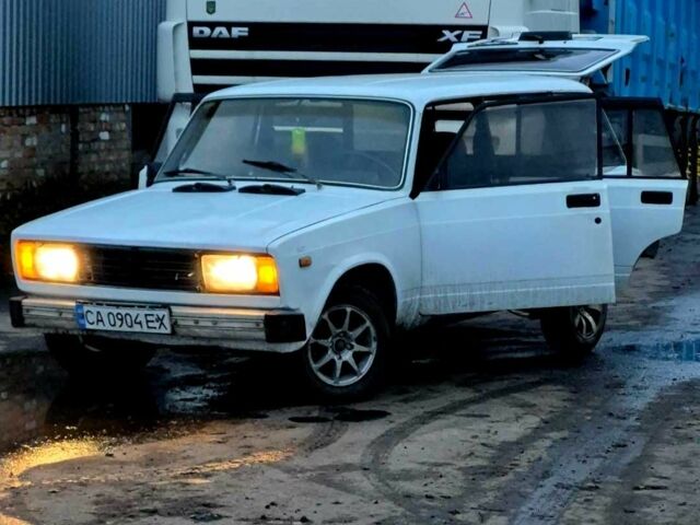 Белый ВАЗ 2104, объемом двигателя 1.5 л и пробегом 50 тыс. км за 1010 $, фото 1 на Automoto.ua